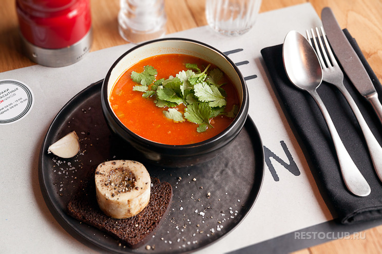 хитч, hitch, томатный суп с хвостами